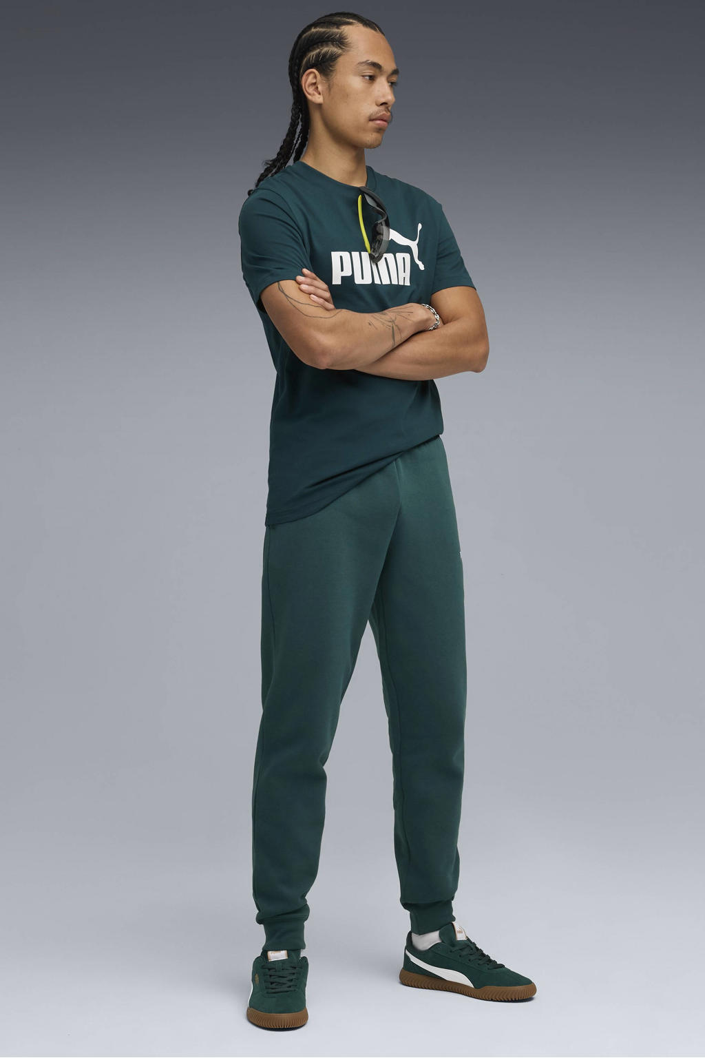 Groene heren Puma joggingbroek van katoen met regular fit, regular waist, elastische tailleband met koord en effen