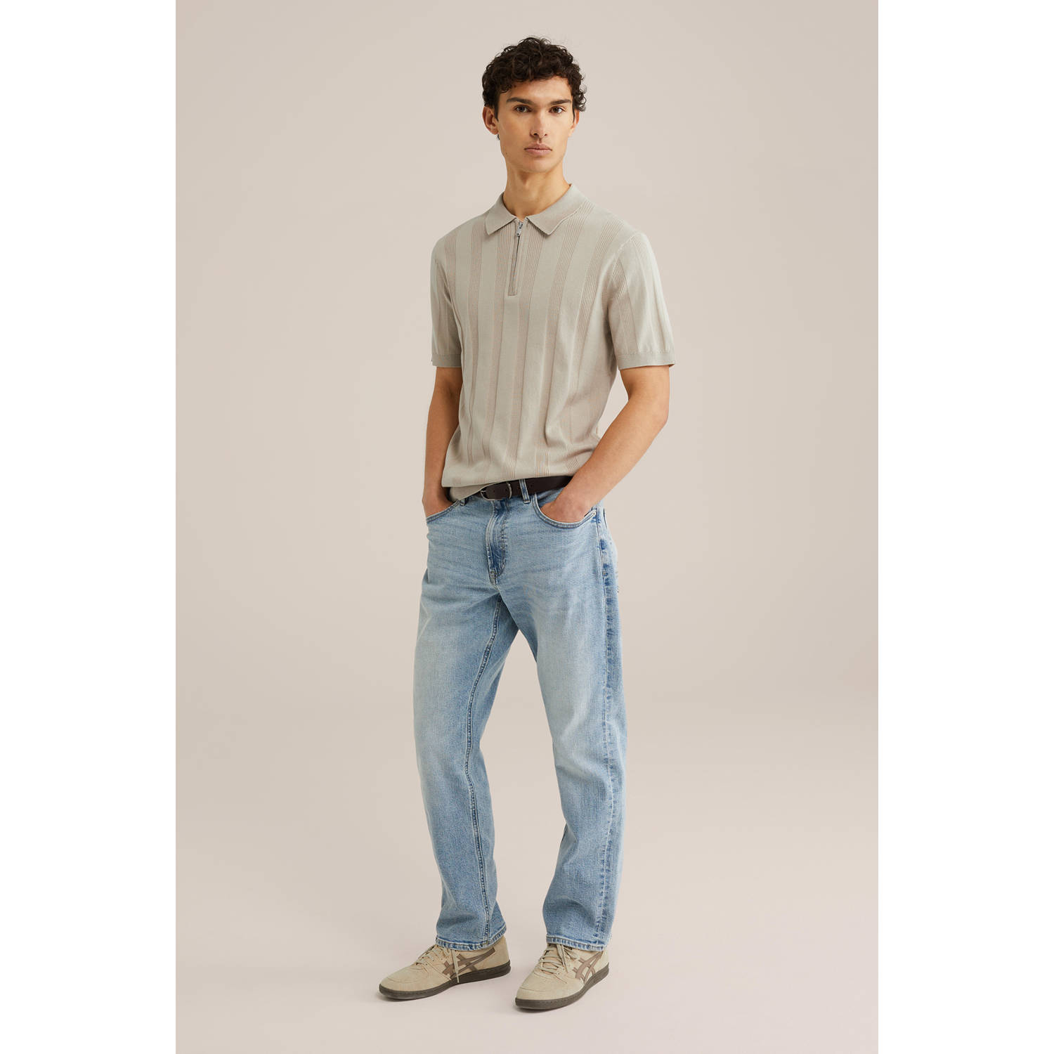 WE Fashion regular polo met ingebreid patroon beige