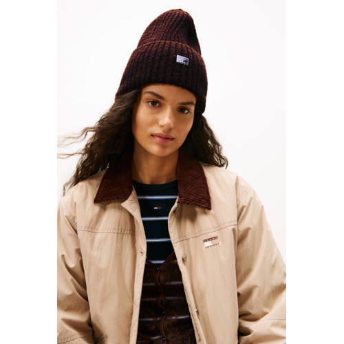 Tommy Jeans muts TJW Elevated donkerbruin afbeelding
