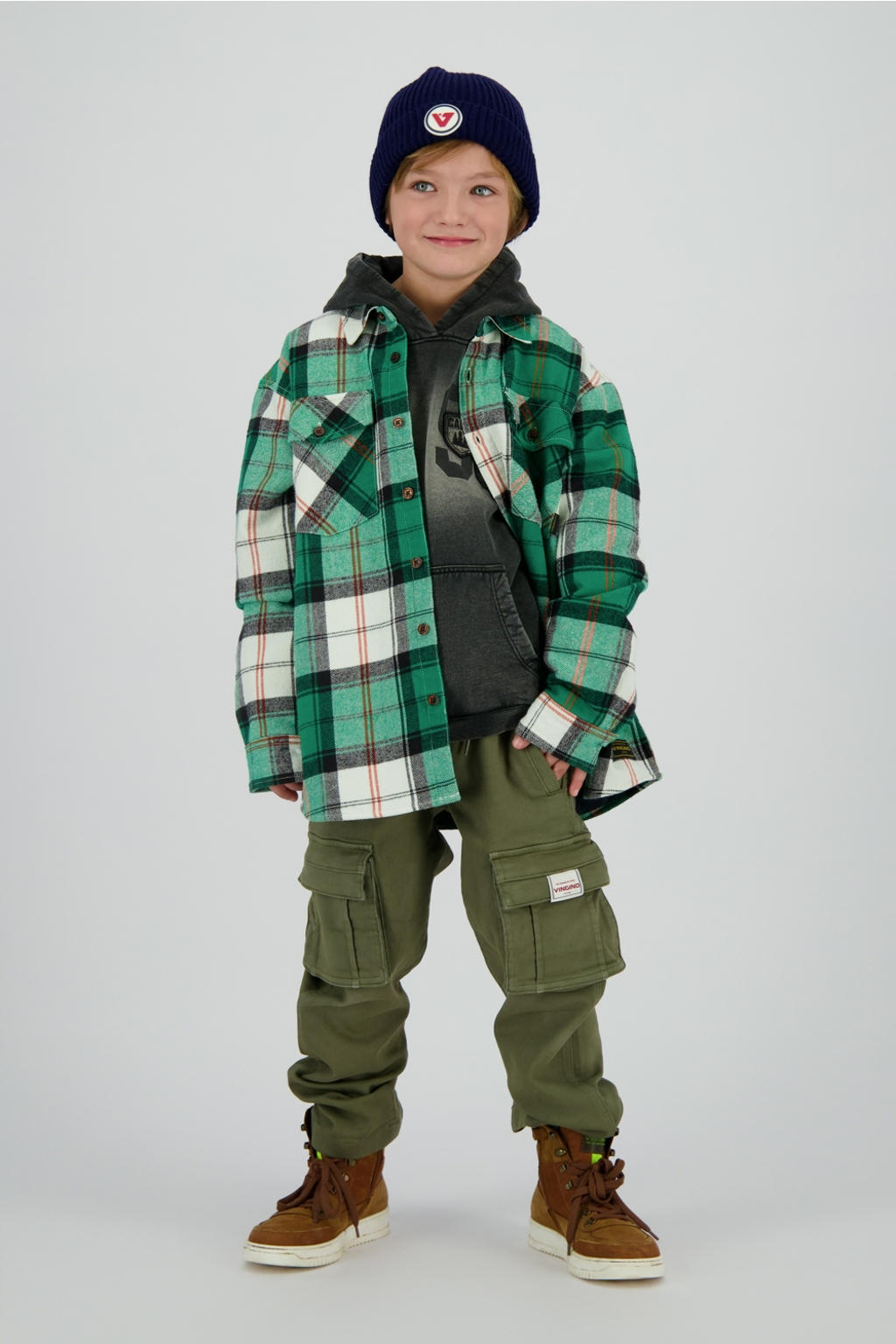 Groene jongens Vingino loose casual broek van katoen met regular waist, elastische tailleband met koord en effen