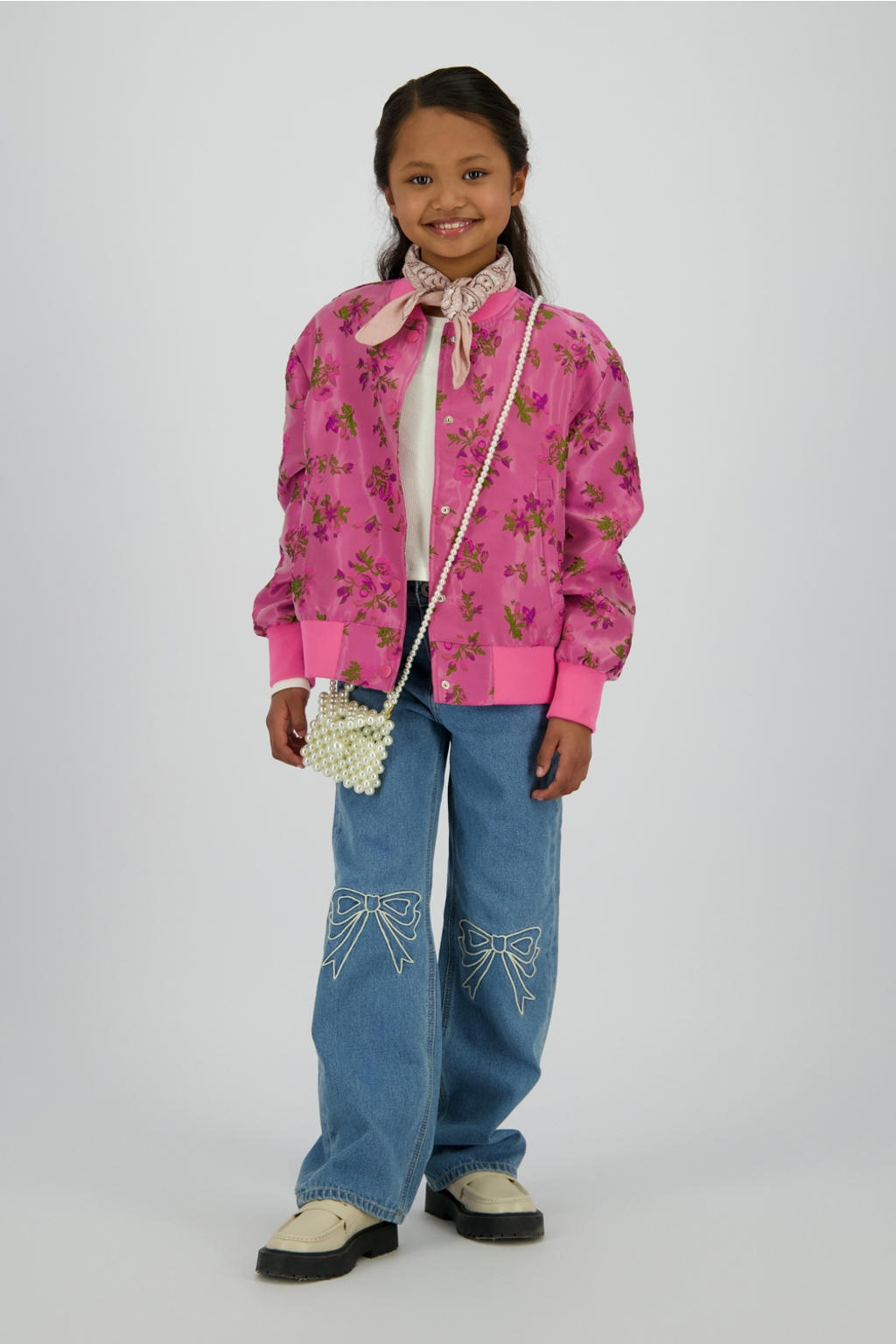 Medium blue denim meisjes Vingino wide leg jeans van denim met rits- en knoopsluiting en printopdruk