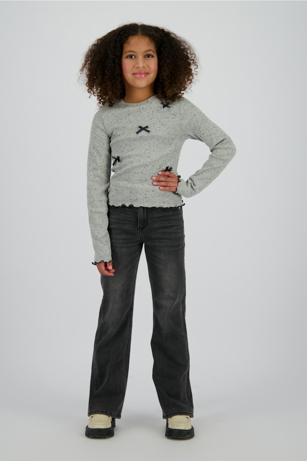Grey denim meisjes Vingino straight leg jeans van denim met rits- en knoopsluiting en effen