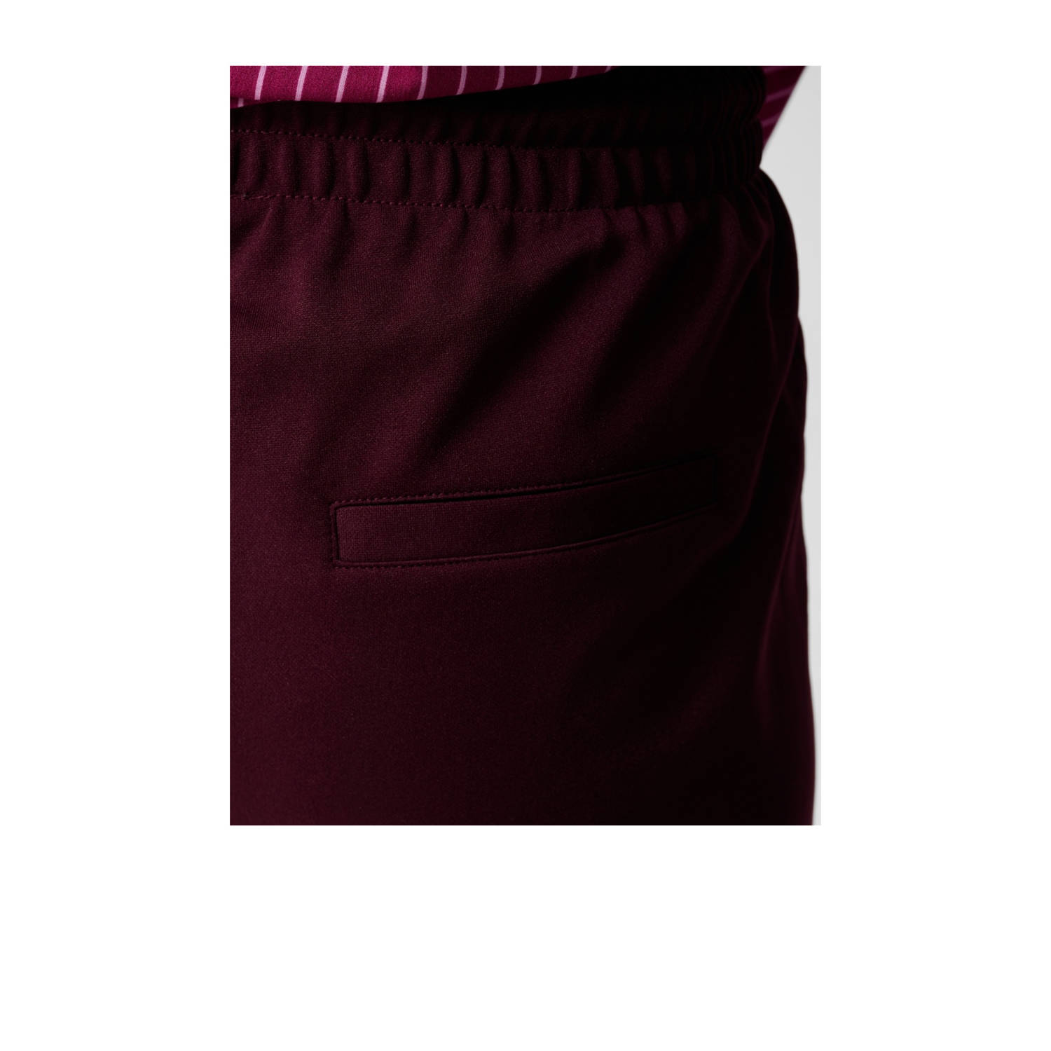 Shoeby regular high waist sweatshort donkerrood