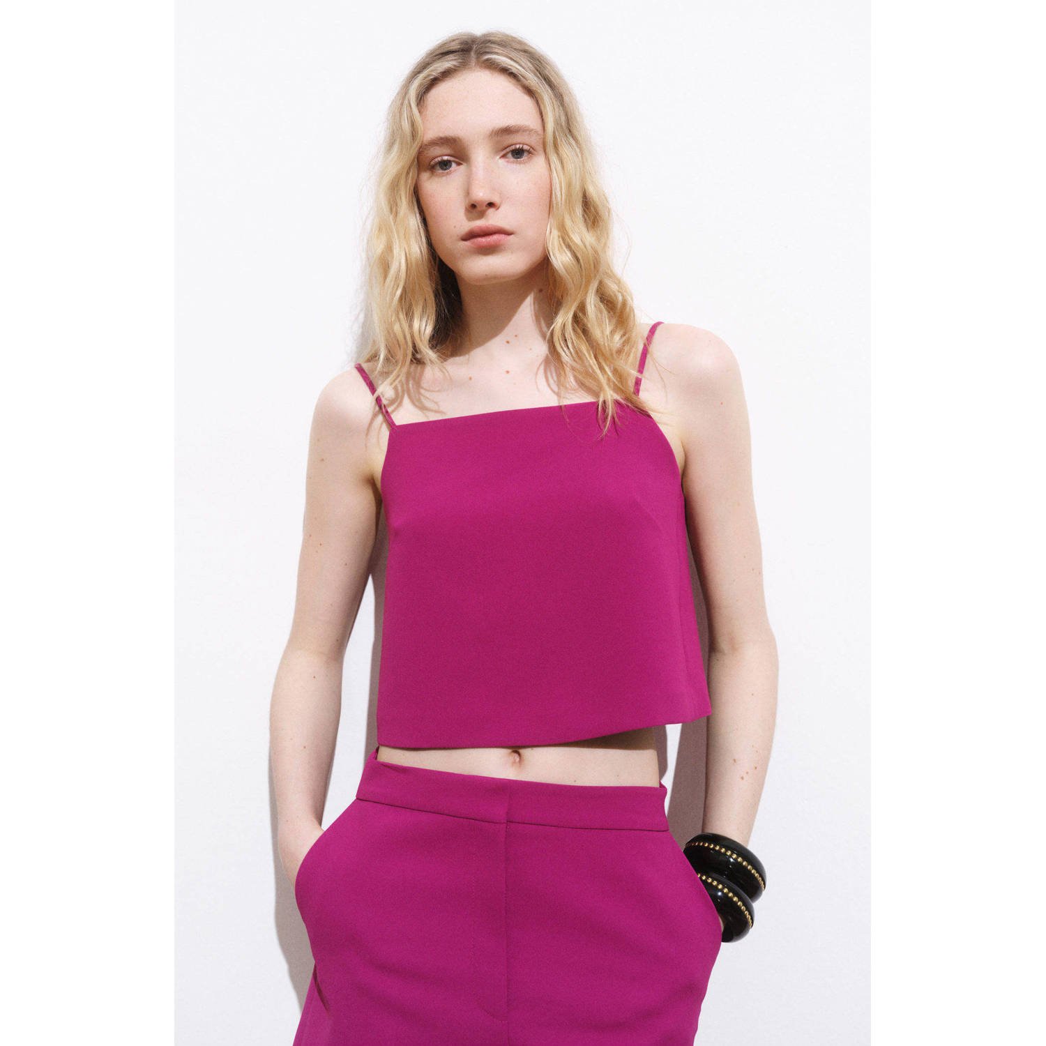 Mango straight high waist casual short fuchsia