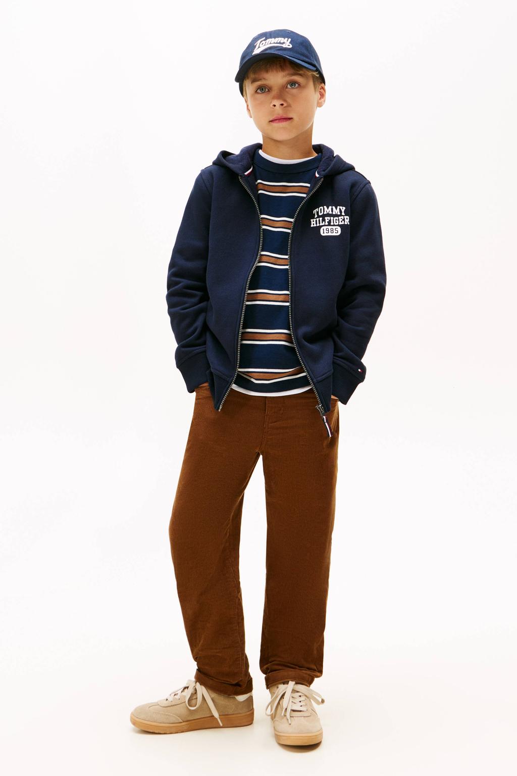 Bruine jongens Tommy Hilfiger corduroy baggy casual broek met rits- en knoopsluiting en effen