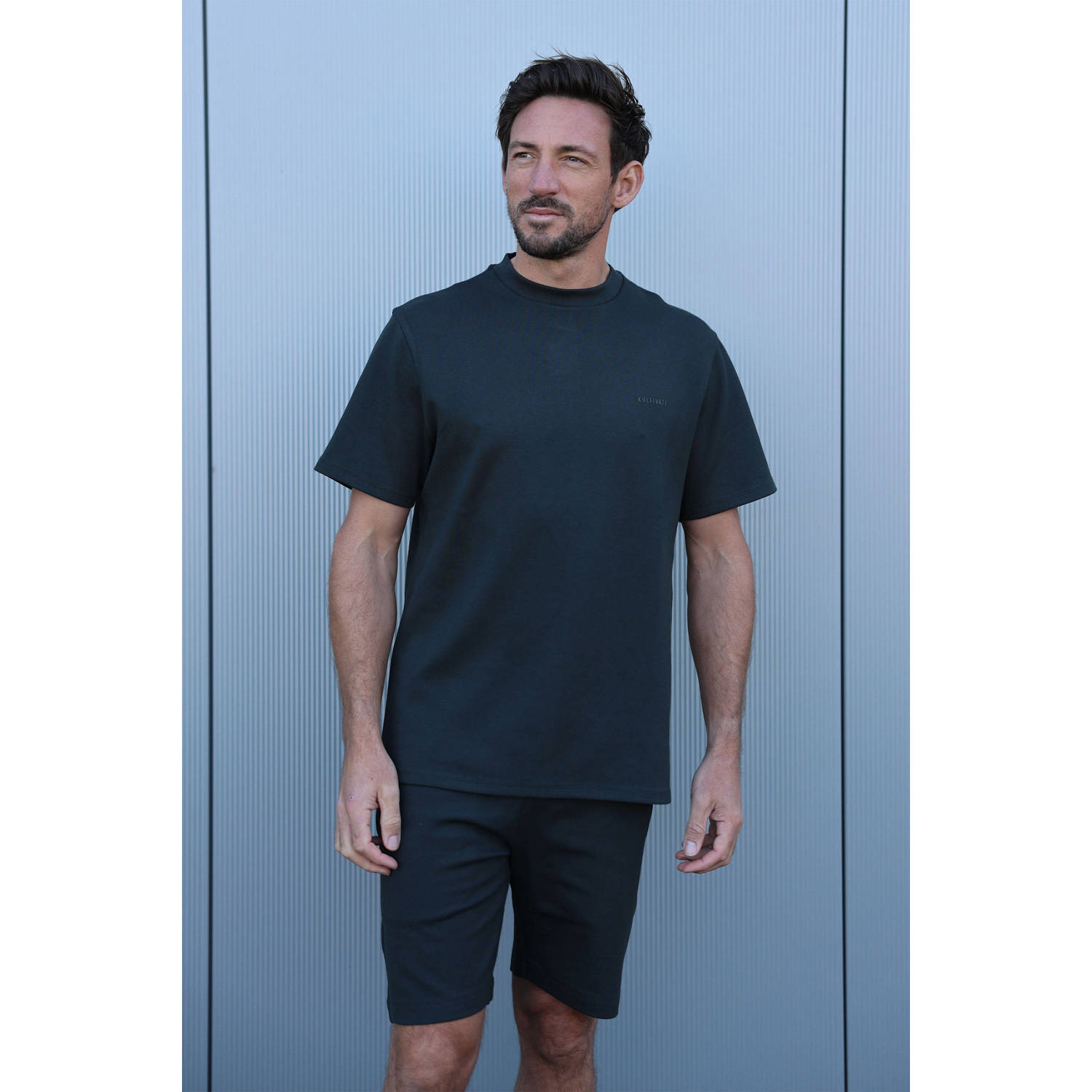 Kultivate relaxed fit T-shirt zwart
