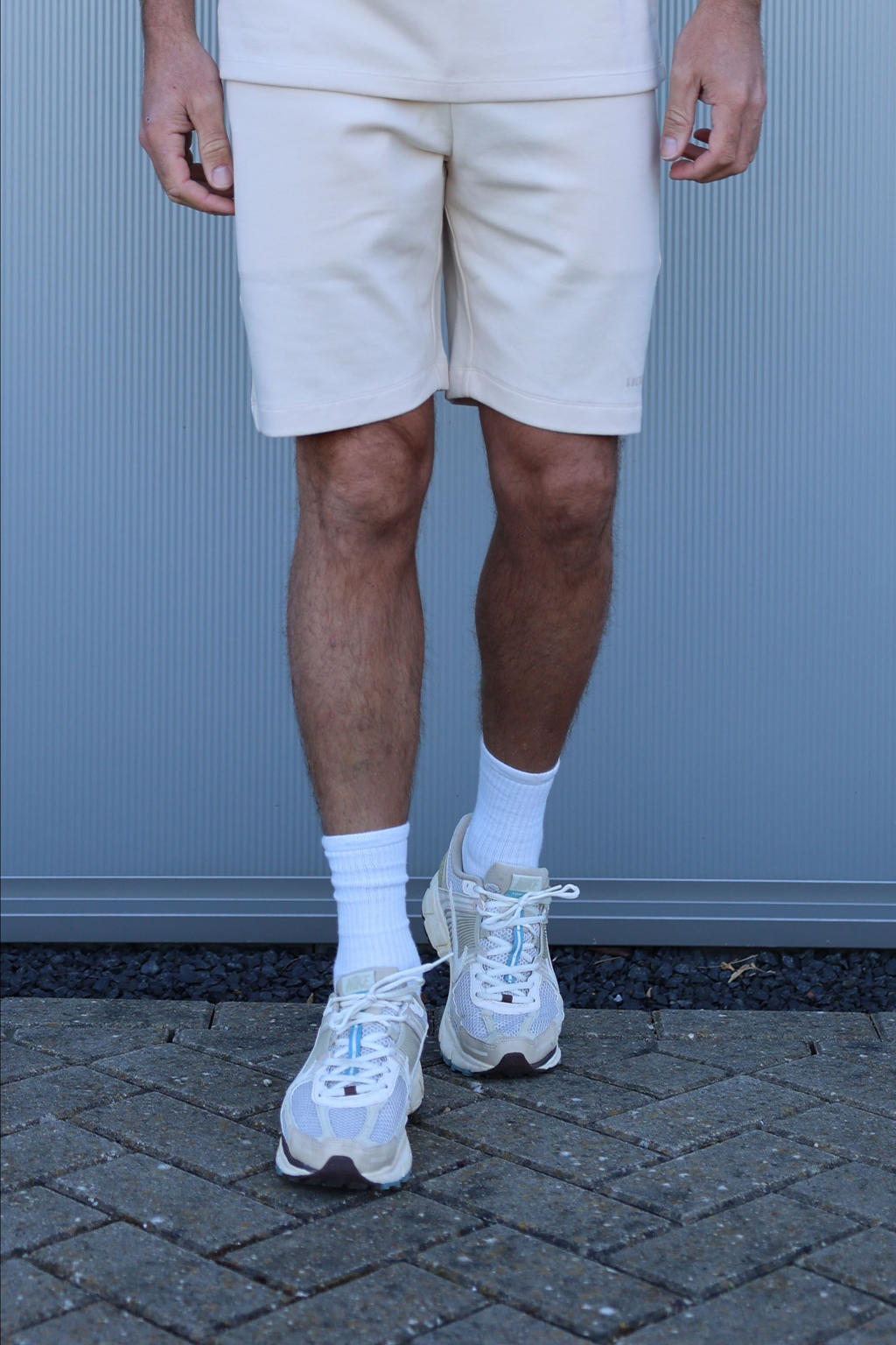 Kultivate regular fit sweatshort ecru