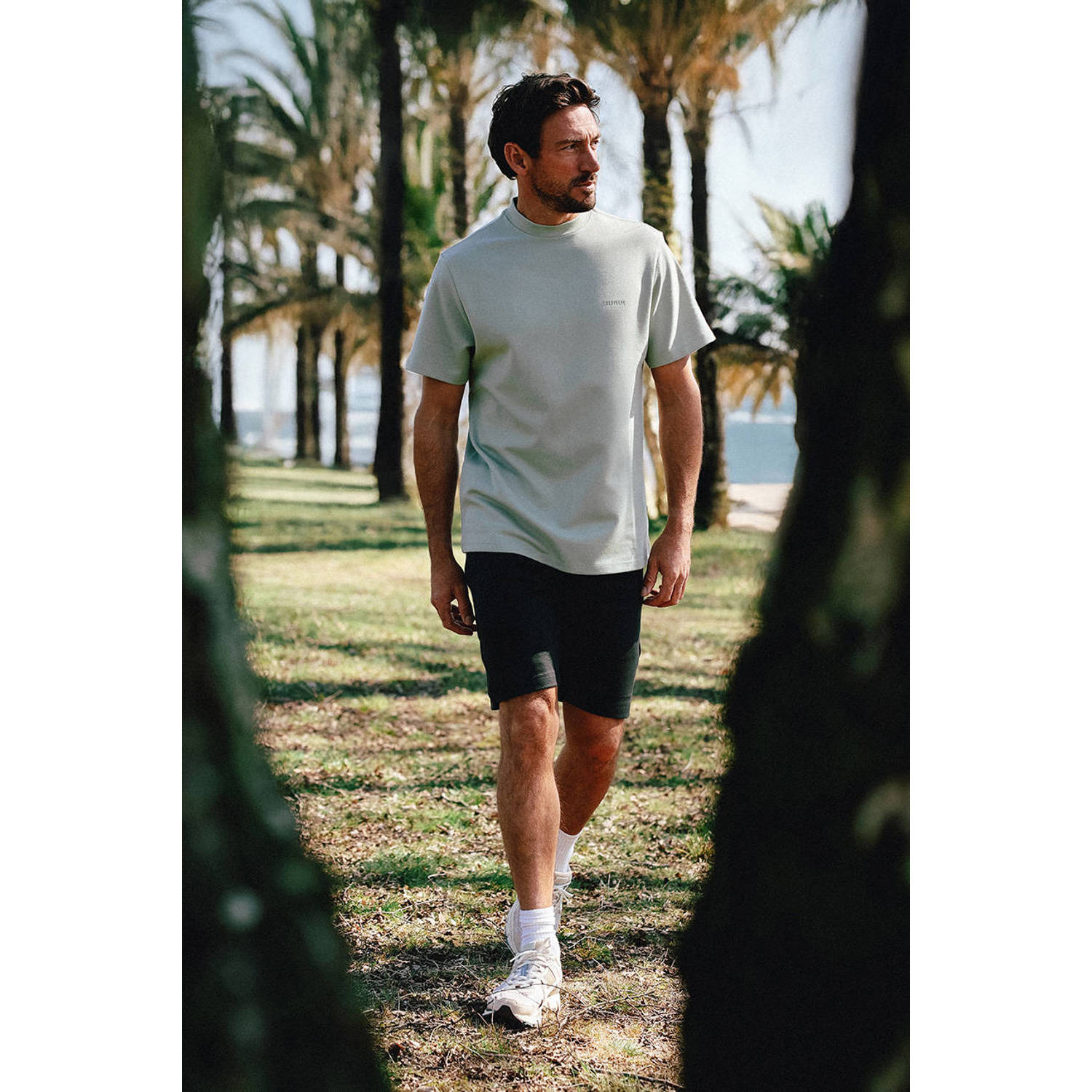 Kultivate relaxed fit T-shirt grijsgroen
