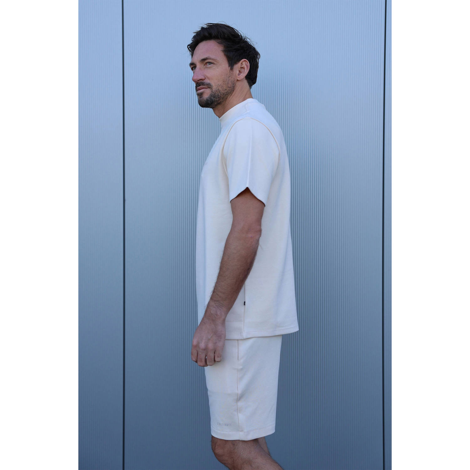 Kultivate relaxed fit T-shirt ecru