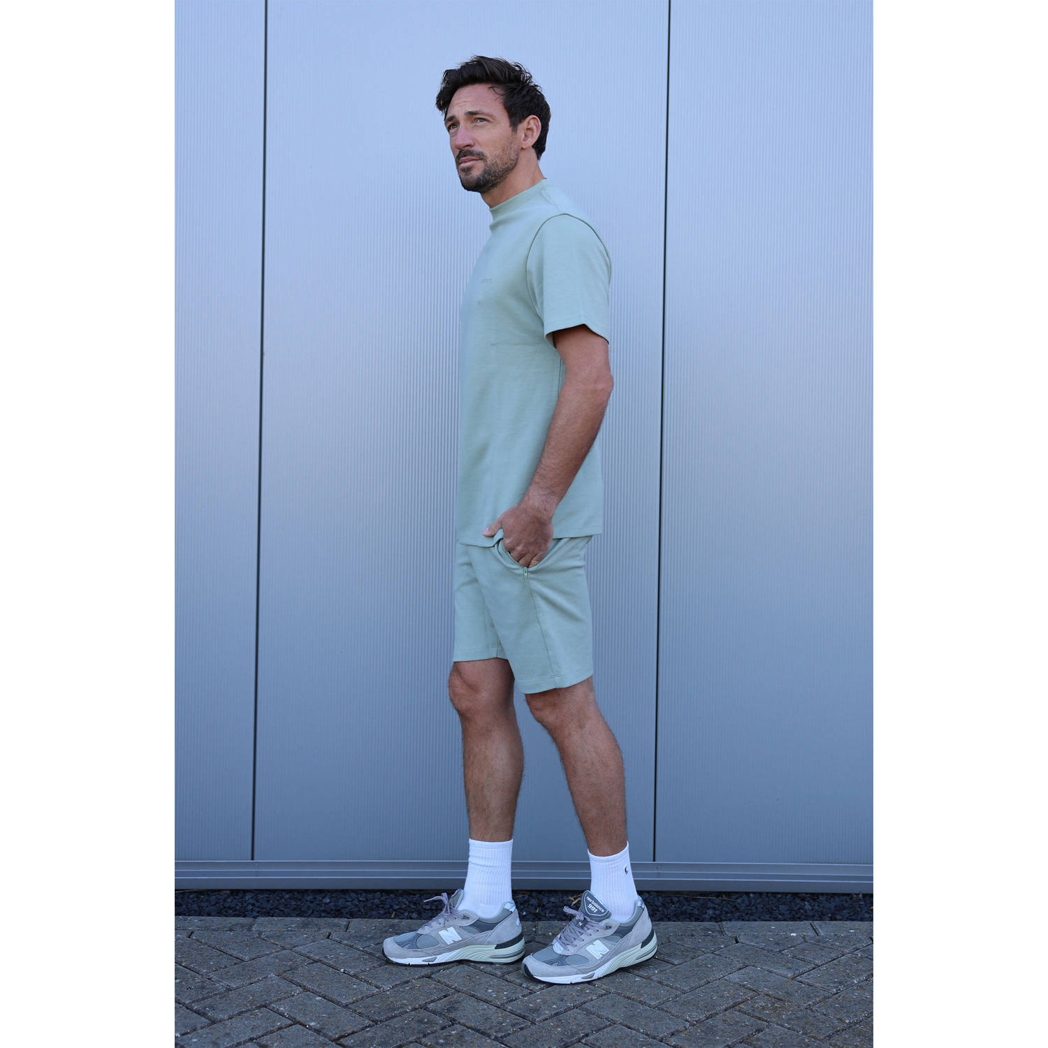 Kultivate regular fit sweatshort grijsgroen