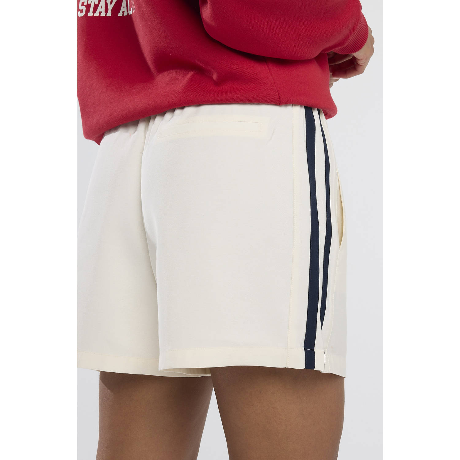 America Today high waist casual short ecru