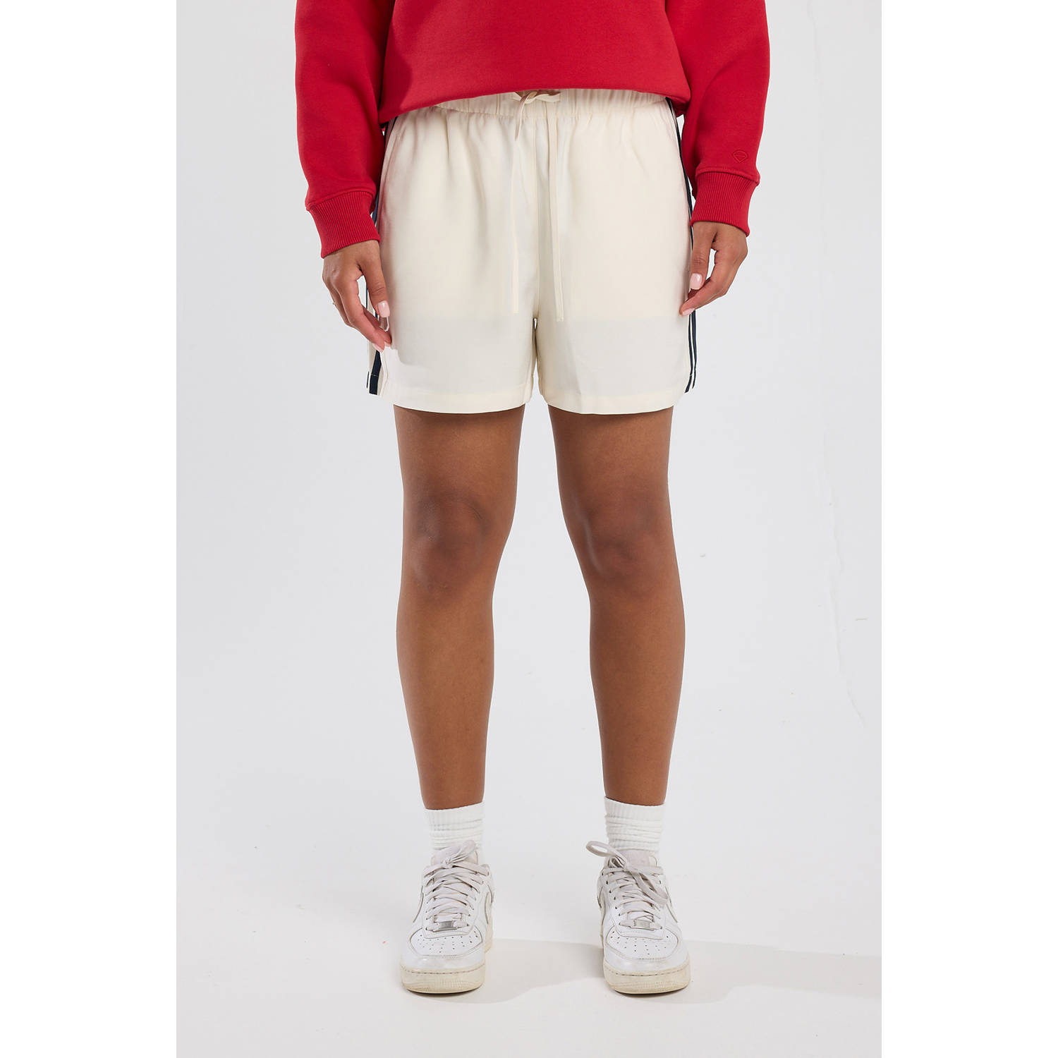 America Today high waist casual short ecru
