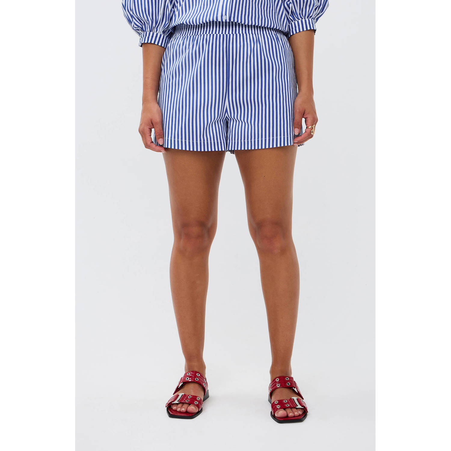 Ydence straight high waist casual short blauw