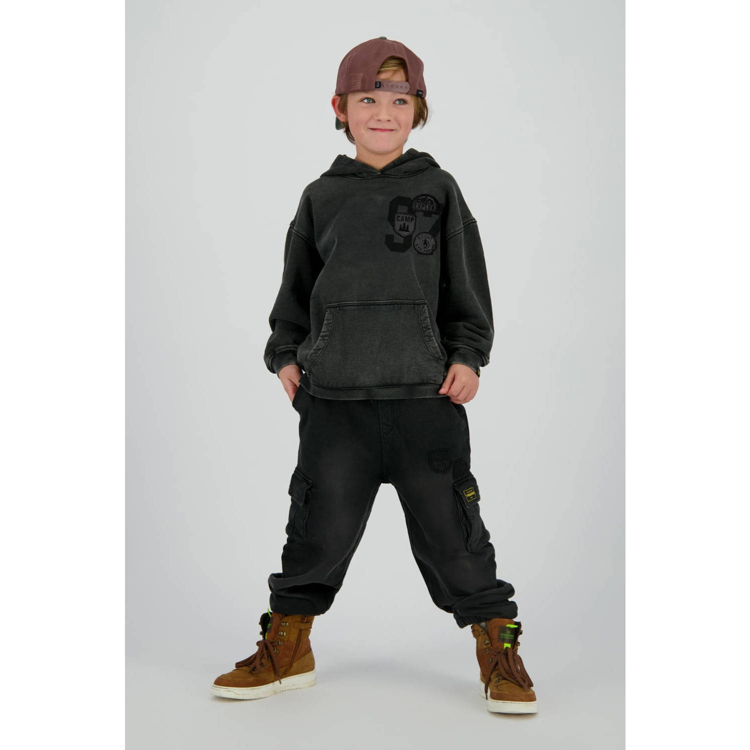 Vingino regular casual broek zwart