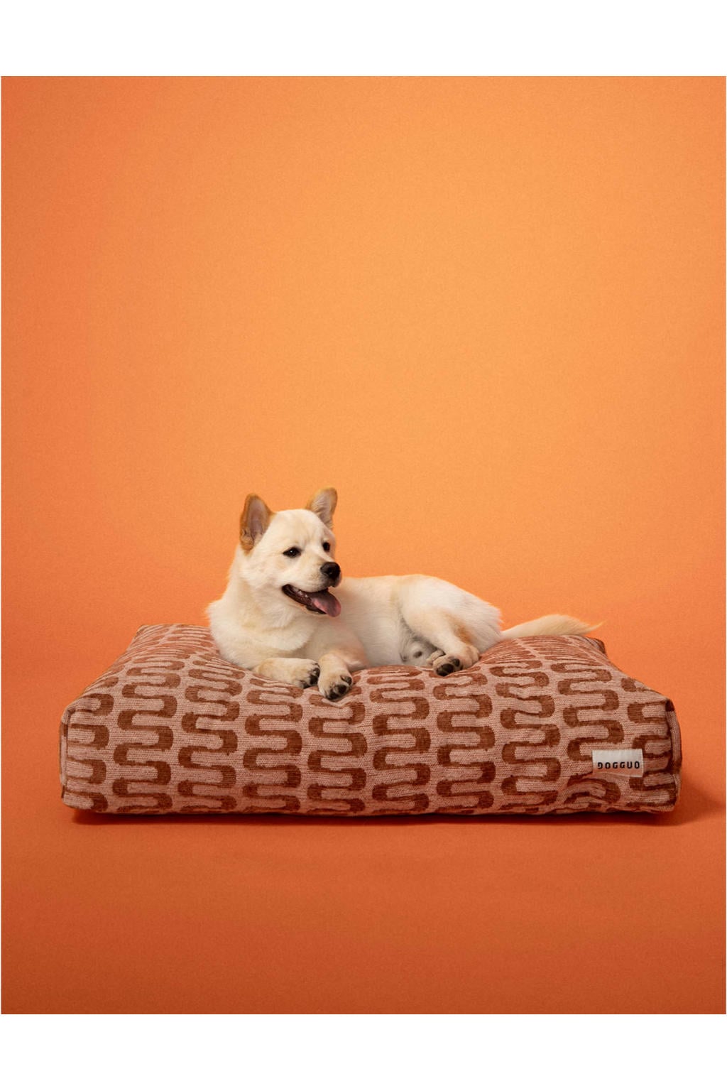 Dogguo Hondenkussen RETRO-WAVE-BED-BROWN/BEIGE-XL (125X75X15 cm)