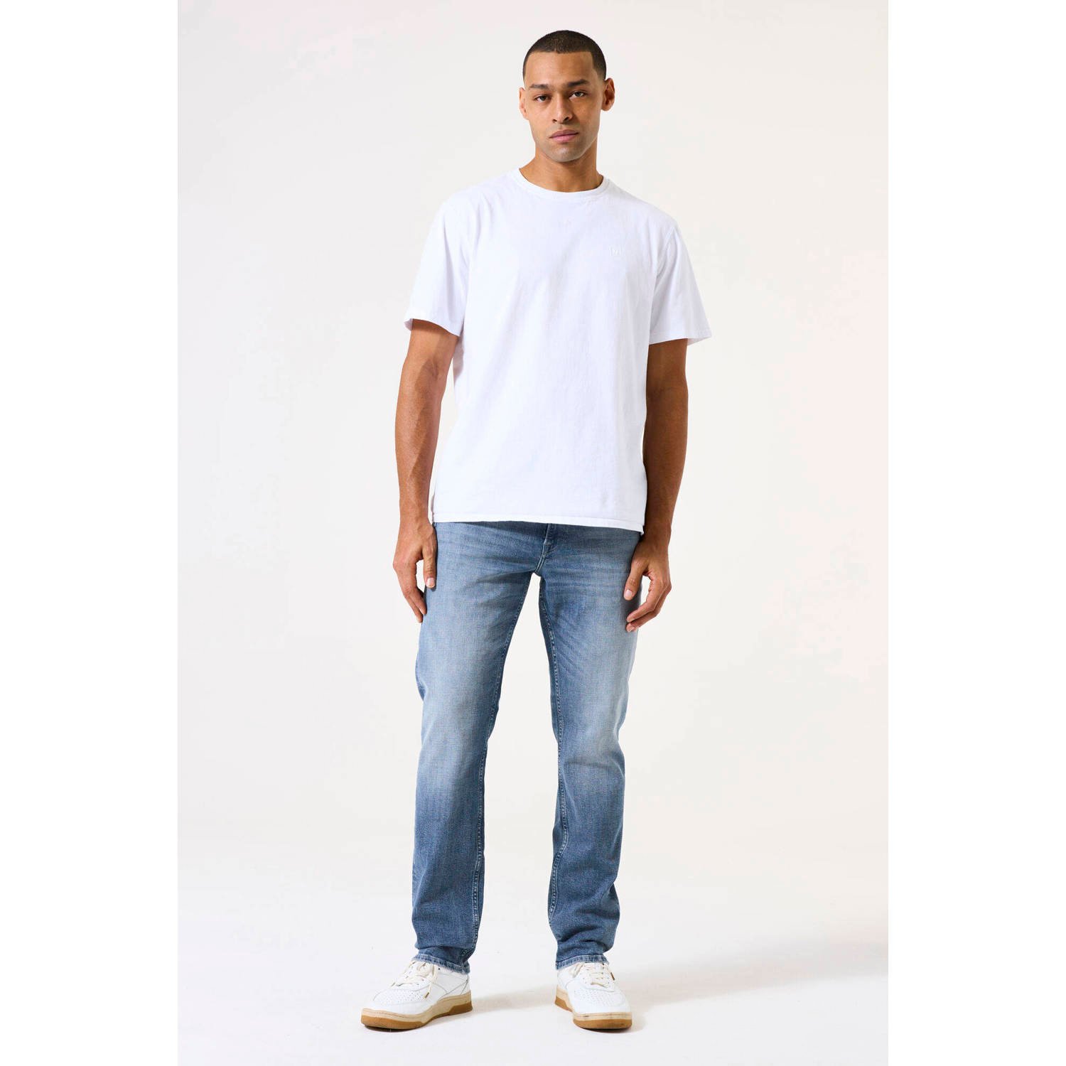 Garcia straight leg jeans medium used
