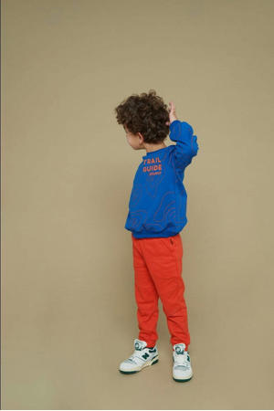 sweater oranje/blauw Chasing trails