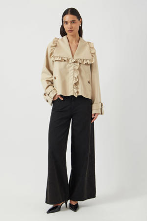 trenchcoat beige