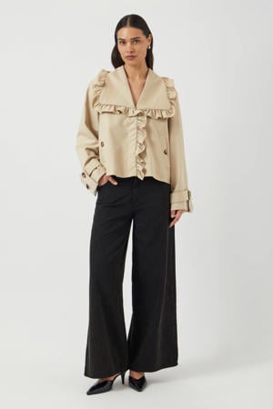 trenchcoat beige