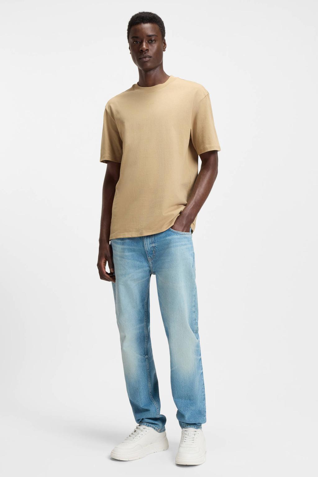 Beige heren HUGO relaxed T-shirt van katoen met effen, korte mouwen en ronde hals