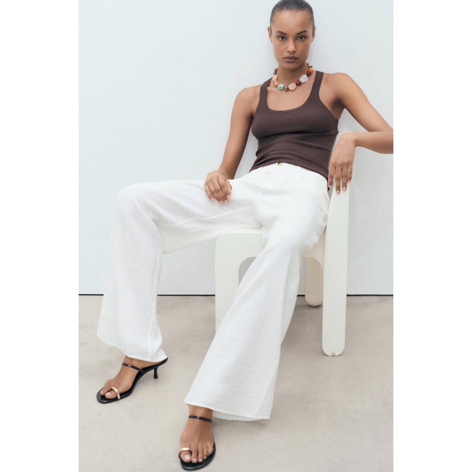 Mango wide leg regular waist broek wit
