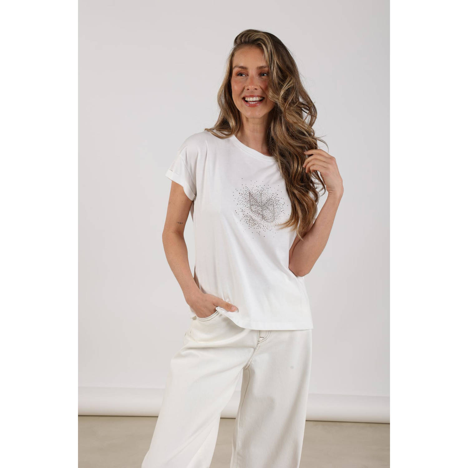 NUKUS Dames Tops & T-shirts Vilamoura Shirt Nk Strass Wit