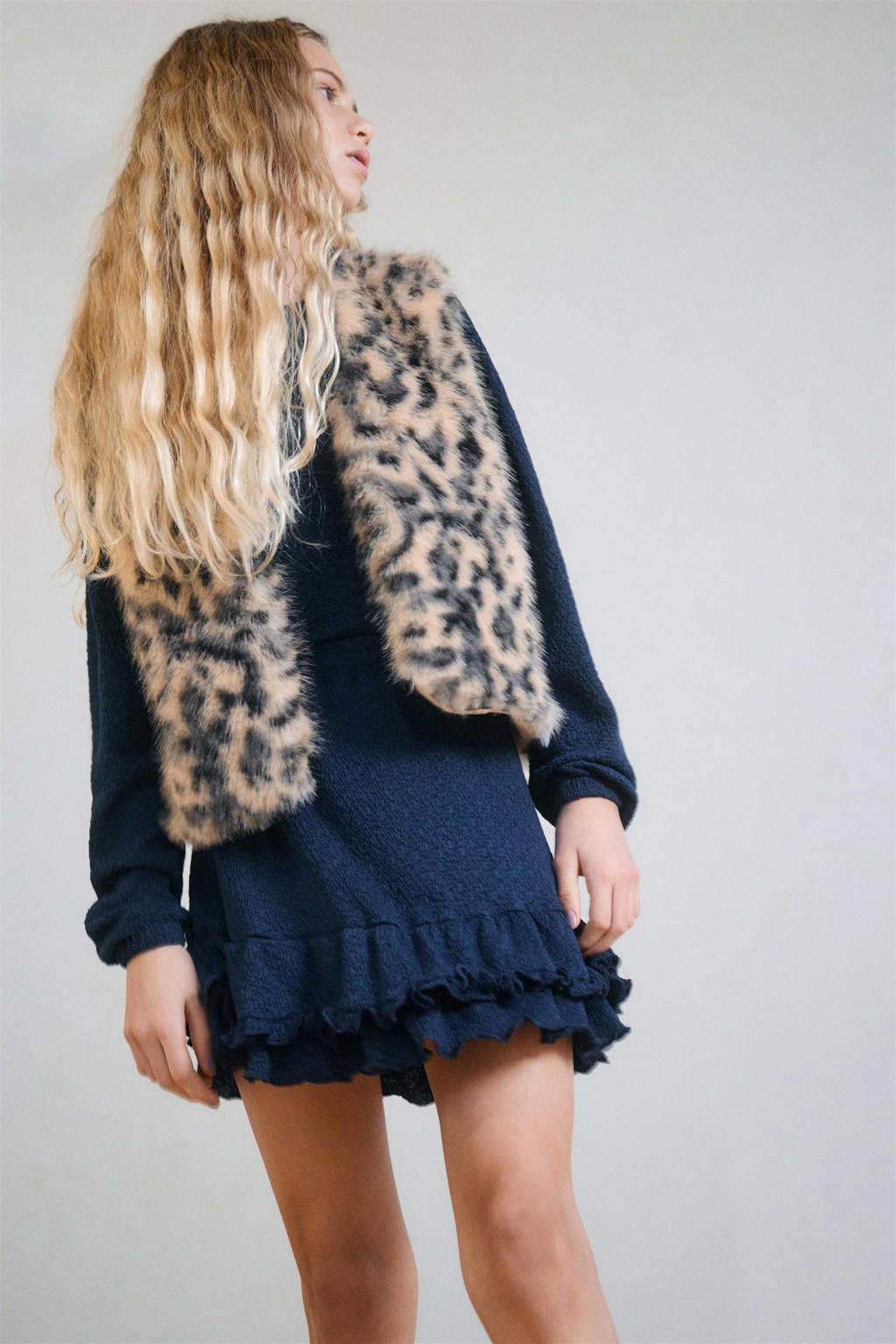 Bruine meisjes NoBell’ gilet van imitatiebont met dierenprint en openvallende hals