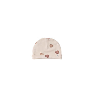 babymuts met hartjes print ecru