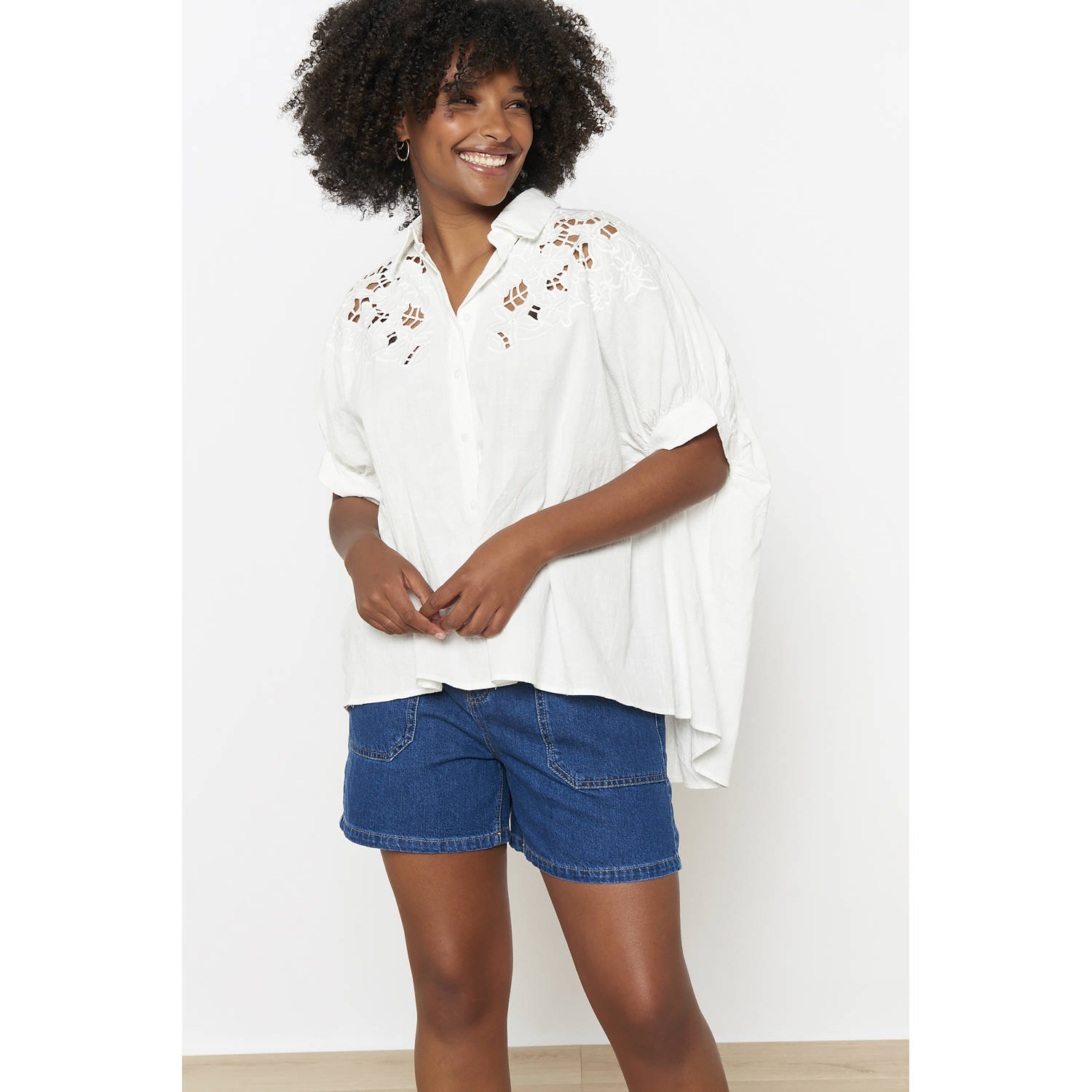 LOLALIZA blouse wit broderie