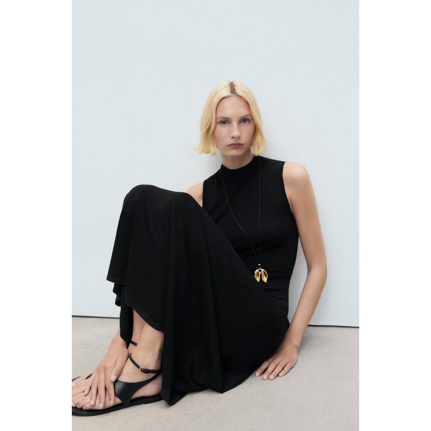 Mango midi jurk zwart