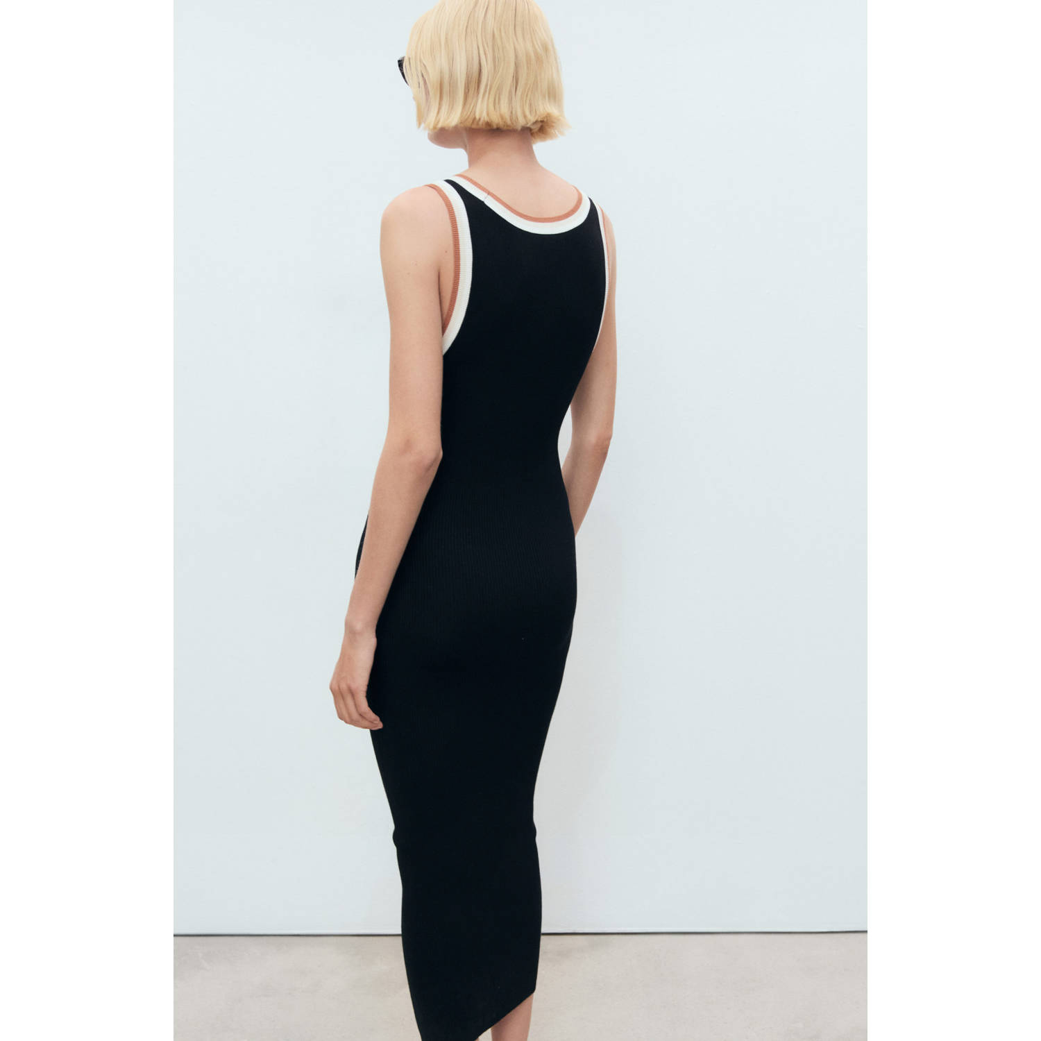 Mango midi jurk rib gebreid zwart