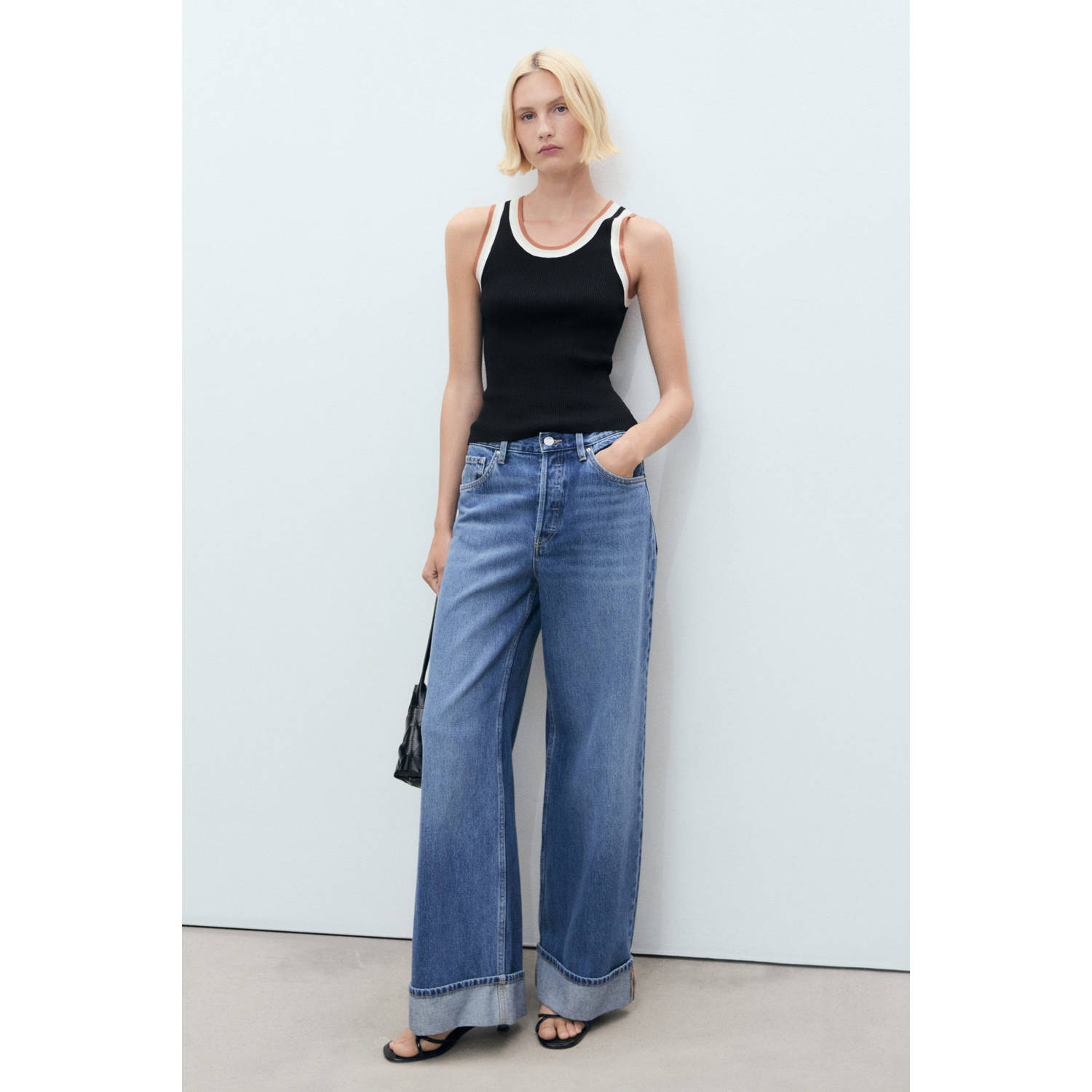 Mango top zwart rib gebreid