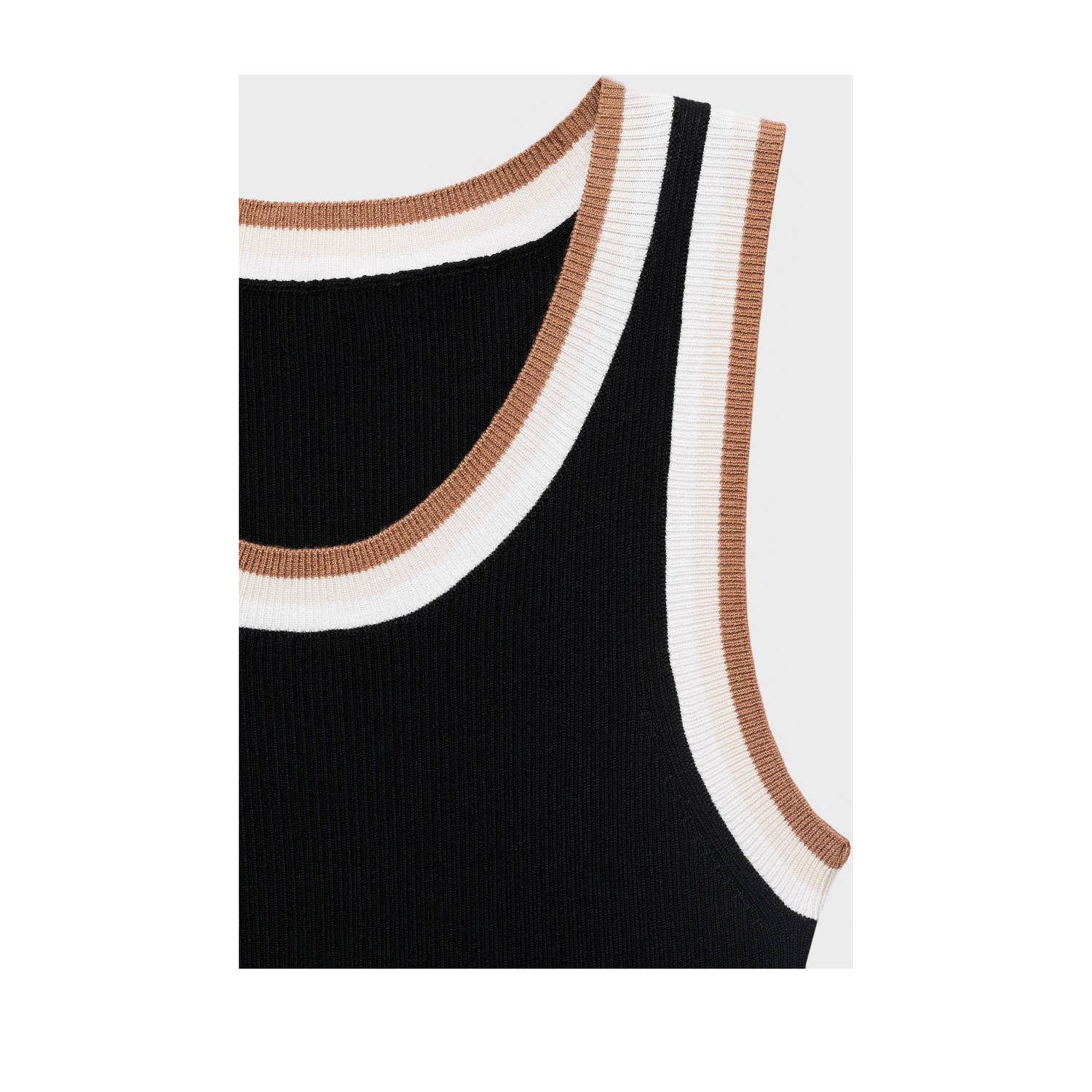 Mango top zwart rib gebreid