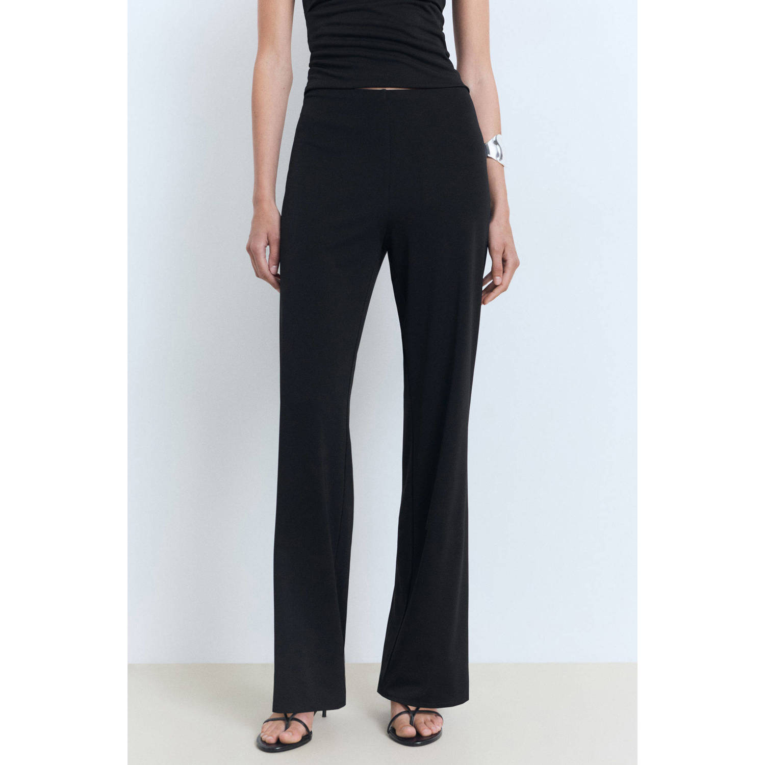 Mango wide leg regular waist broek zwart