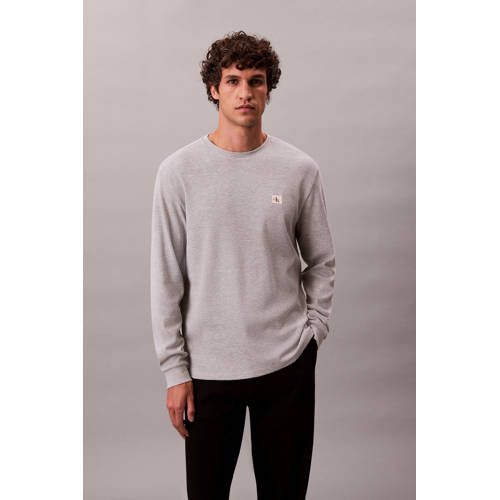 CALVIN KLEIN JEANS regular T-shirt met ingebreid patroon grijs afbeelding