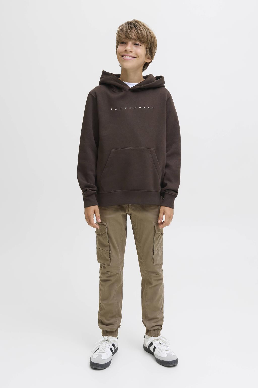 Bruine jongens JACK & JONES JUNIOR slim fit cargobroek van stretchkatoen met low waist en effen