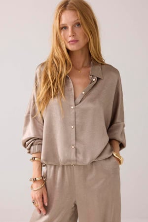 satijnen blouse taupe