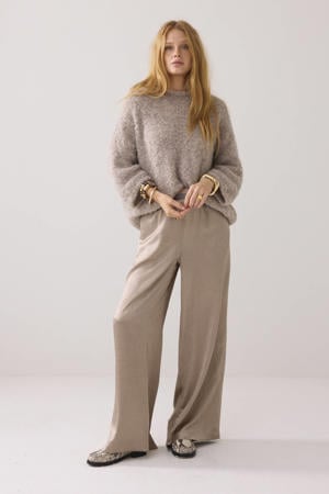 satijnen wide leg regular waist broek taupe