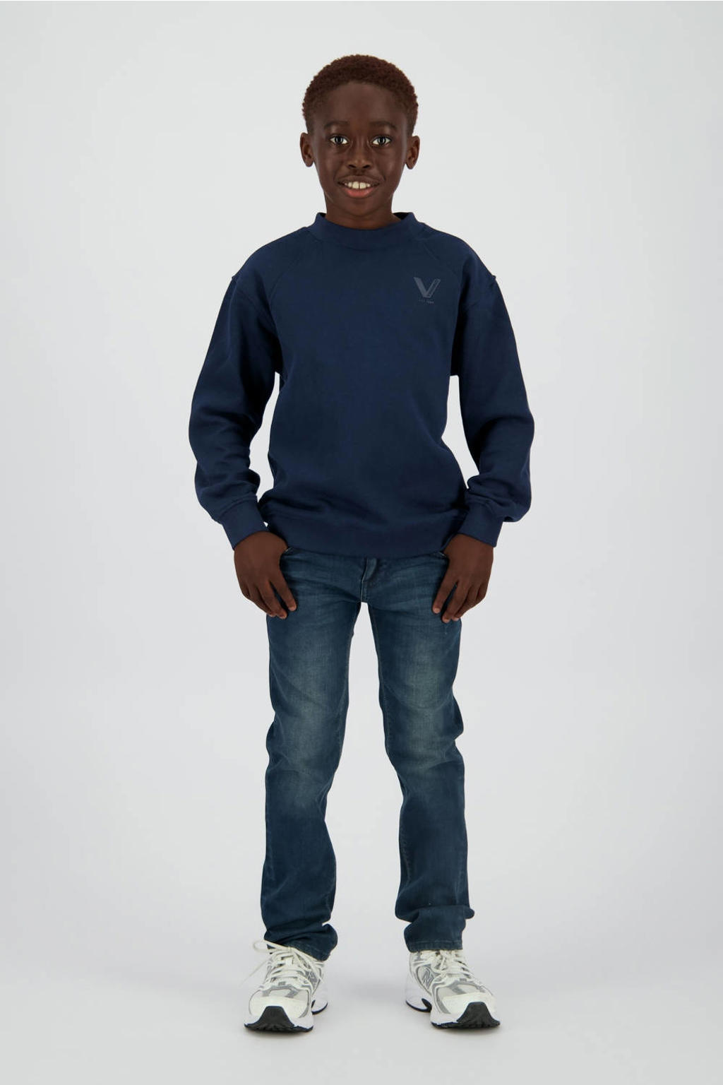 Donkerblauwe jongens Vingino sweater van katoen met effen, lange mouwen en ronde hals