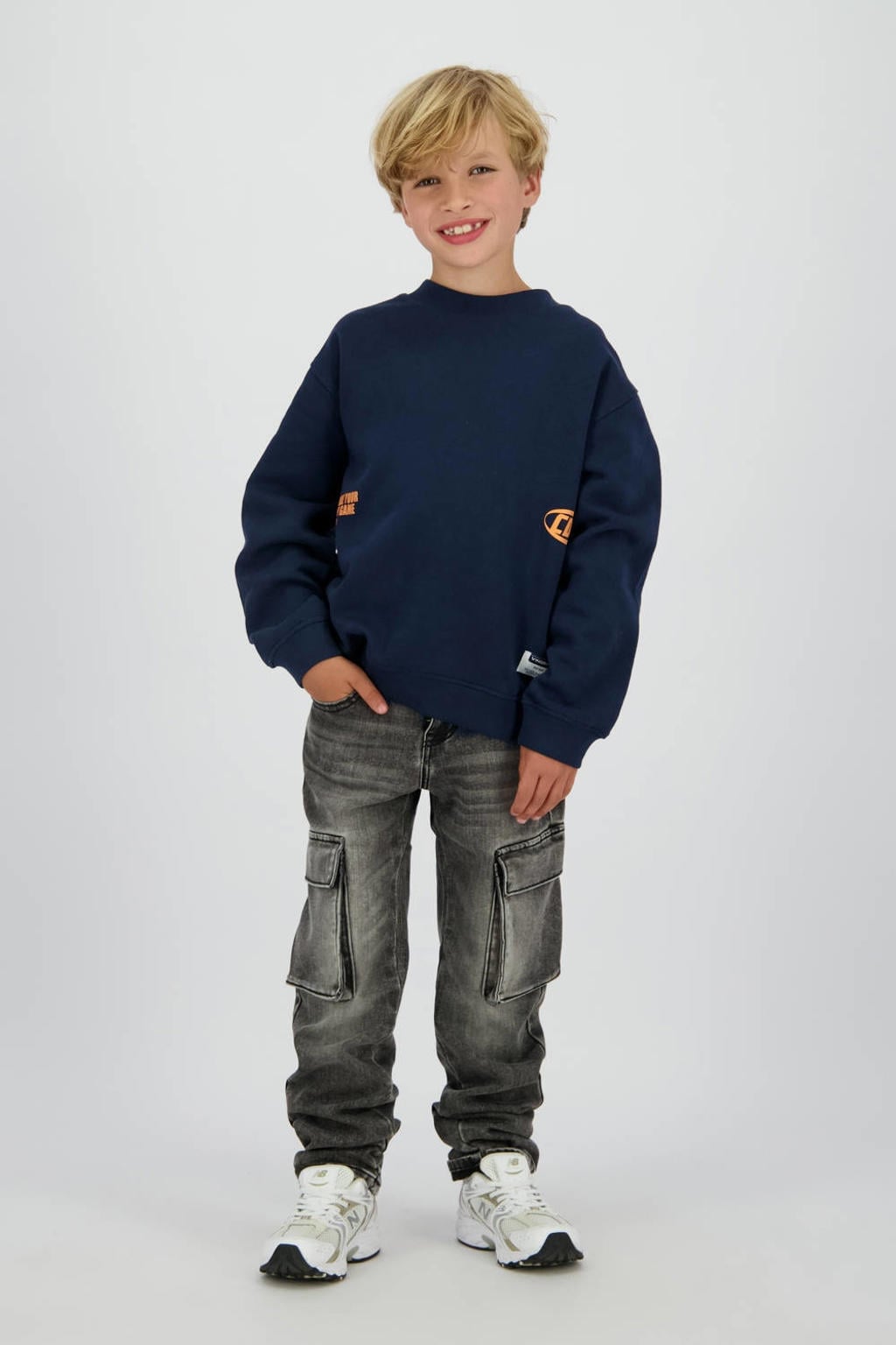 Black denim jongens Vingino straight leg cargo jeans black van katoen met rits- en knoopsluiting en effen