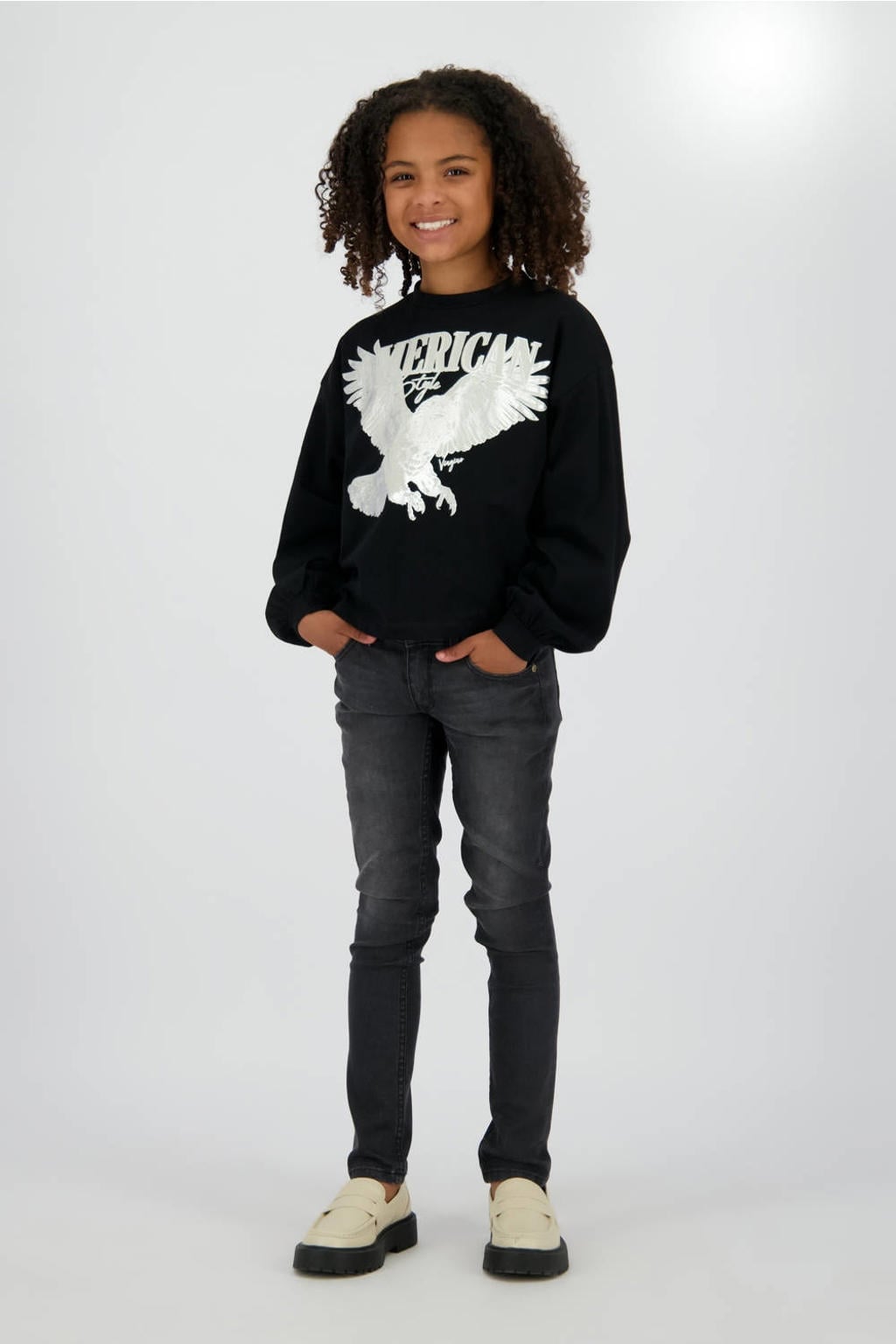 Black denim meisjes Vingino skinny jeans black van katoen met regular waist, rits- en knoopsluiting en effen