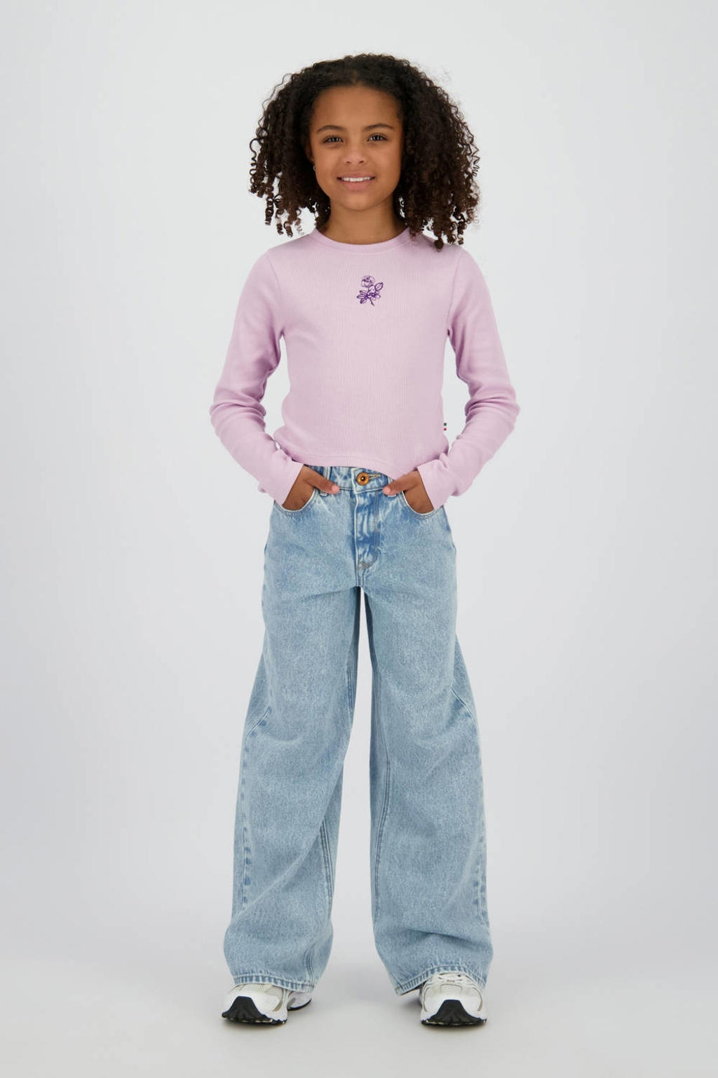 Light blue denim meisjes Vingino wide leg baggy jeans van denim met rits- en knoopsluiting en effen
