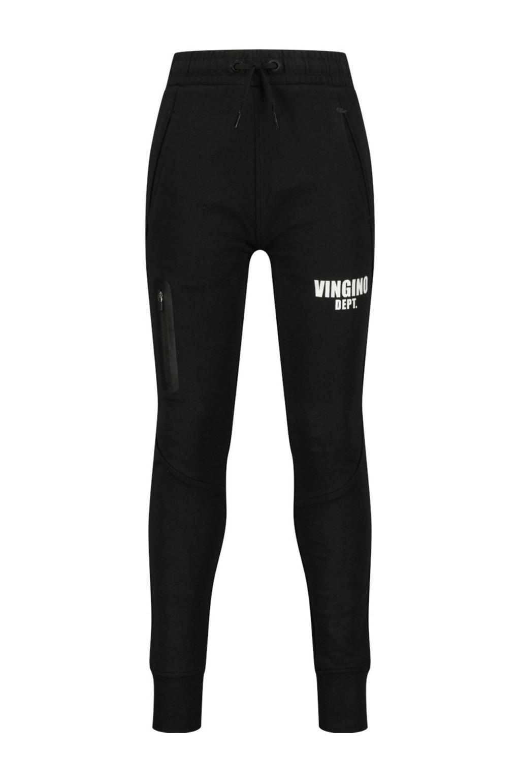 Zwarte jongens Vingino relaxed joggingbroek van stretchkatoen met regular waist, elastische tailleband met koord en logo dessin