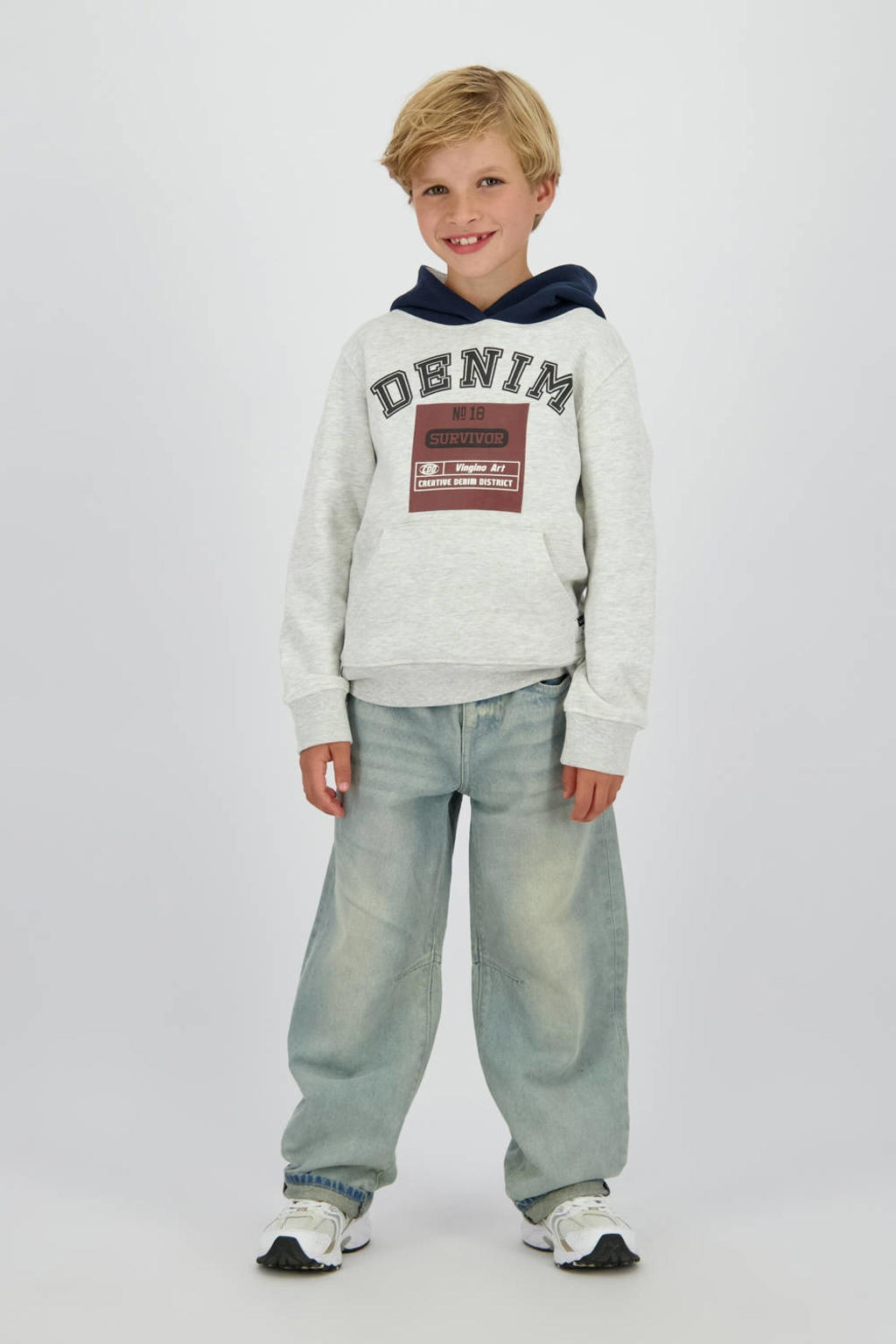 Light blue denim jongens Vingino loose fit jeans van katoen met regular waist en effen
