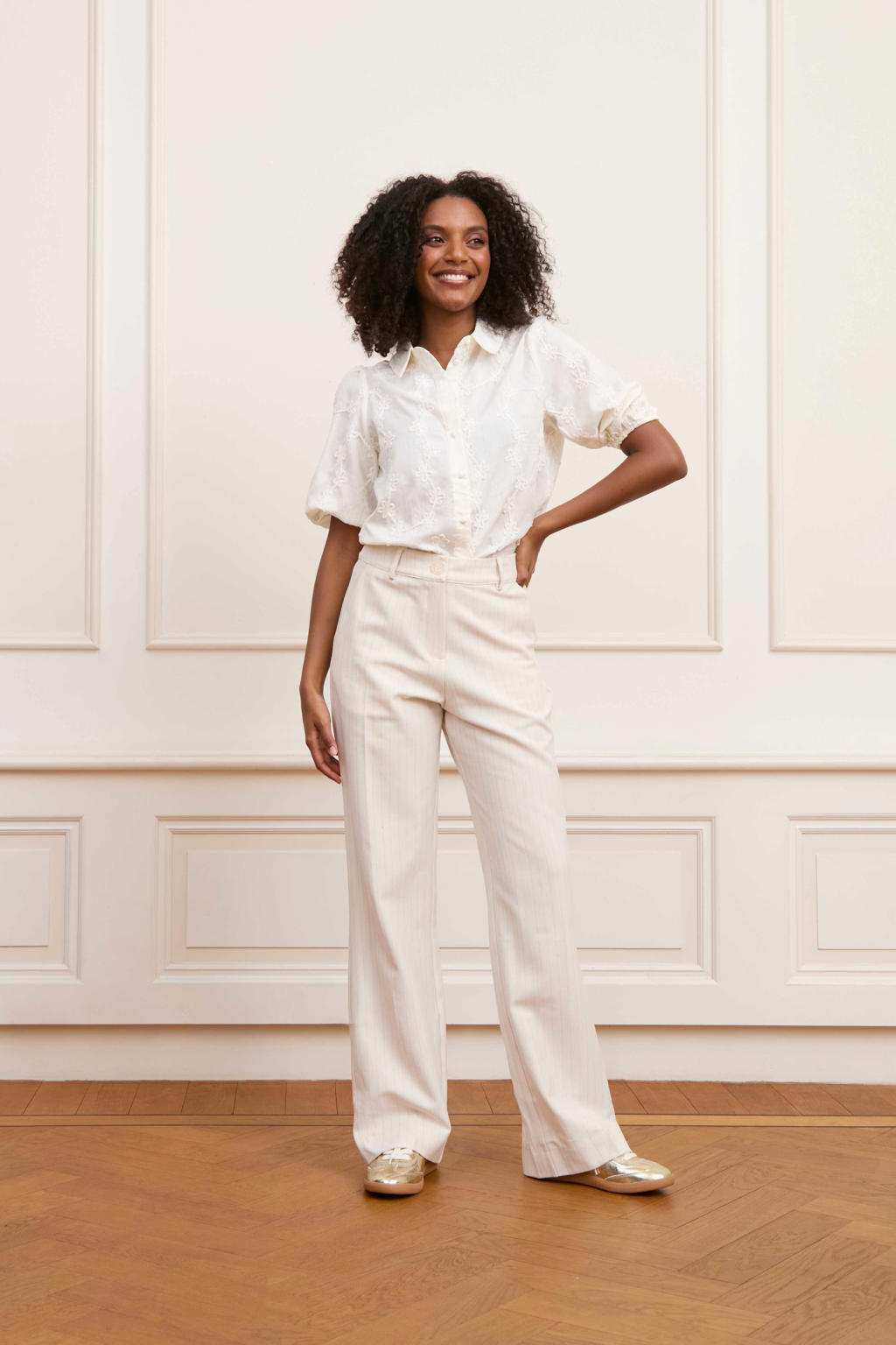 Ecru dames Lofty Manner blouse van polyester met korte mouwen, klassieke kraag en knoopsluiting