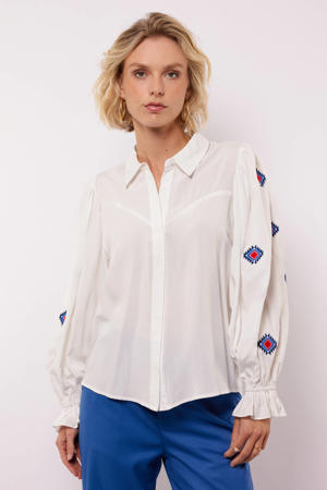 blouse wit