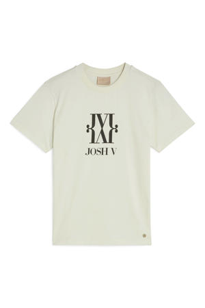 T-shirt wit