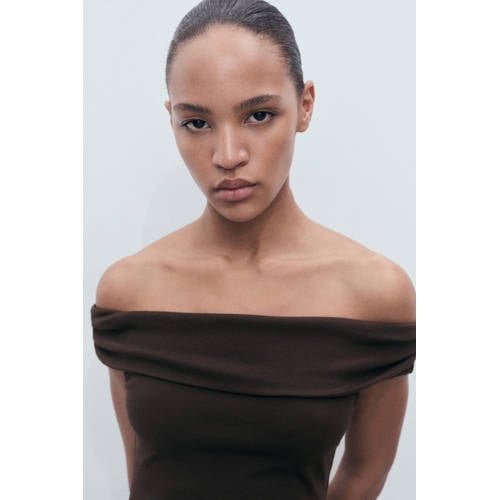 Mango off shoulder jurk donkerbruin afbeelding