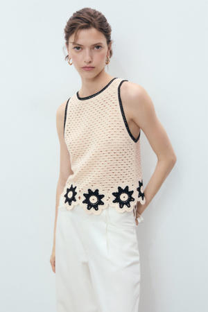 mouwloze top ecru crochet