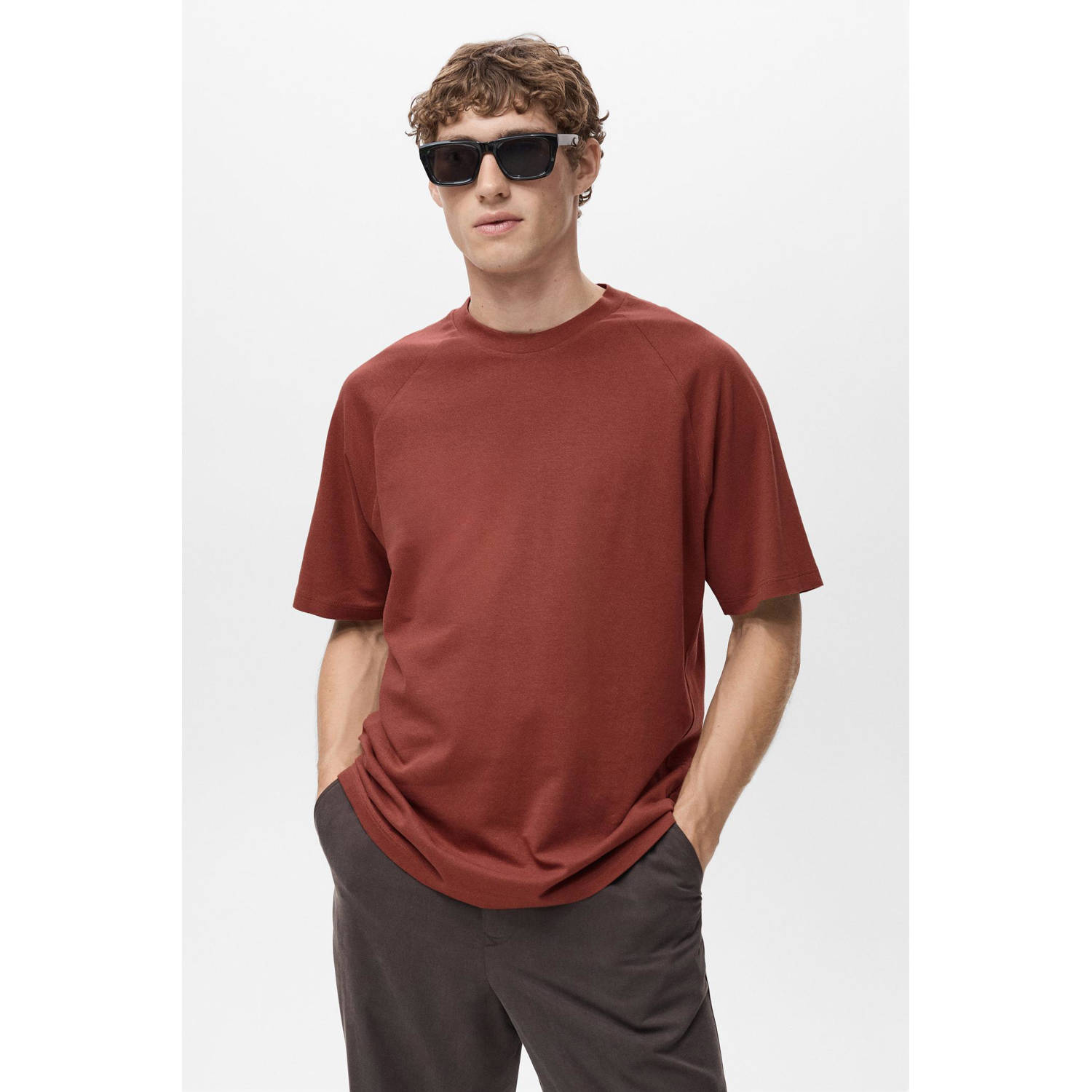 Mango Man linnen T-shirt roodbruin